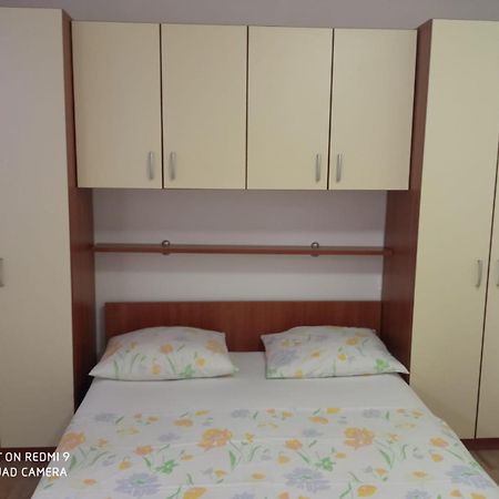 Apartmani Andelo, Tommy, Leon ビビニェ エクステリア 写真