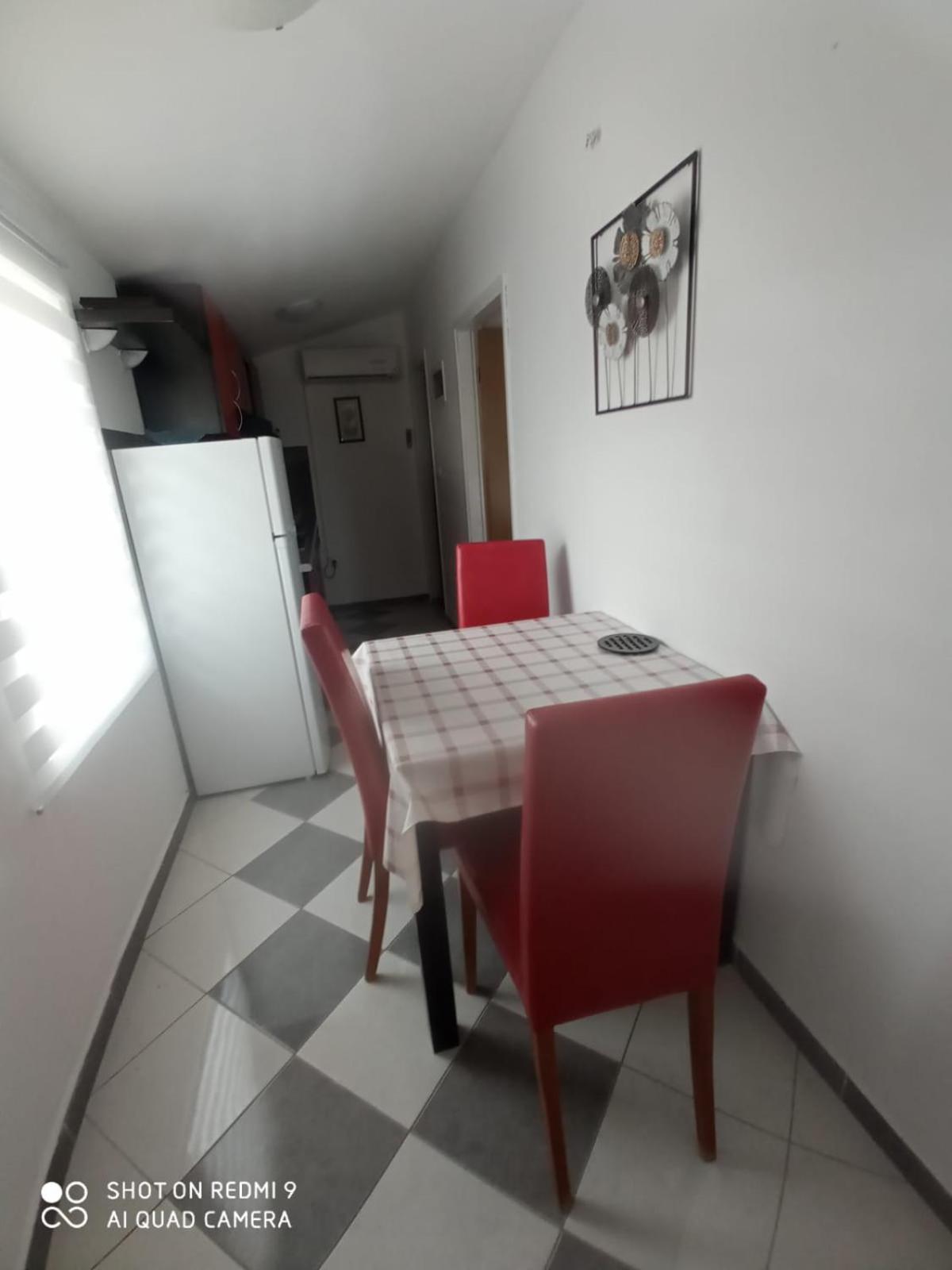 Apartmani Andelo, Tommy, Leon ビビニェ エクステリア 写真