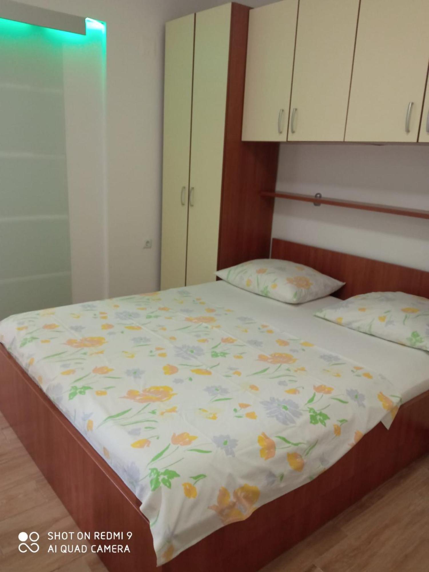 Apartmani Andelo, Tommy, Leon ビビニェ エクステリア 写真
