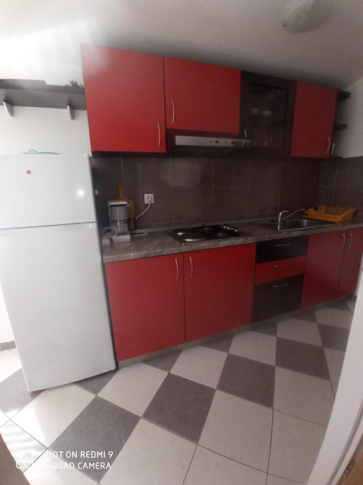 Apartmani Andelo, Tommy, Leon ビビニェ エクステリア 写真