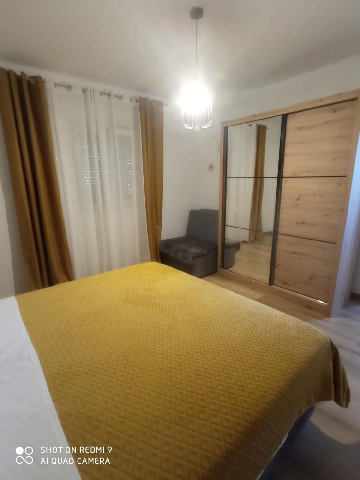 Apartmani Andelo, Tommy, Leon ビビニェ エクステリア 写真