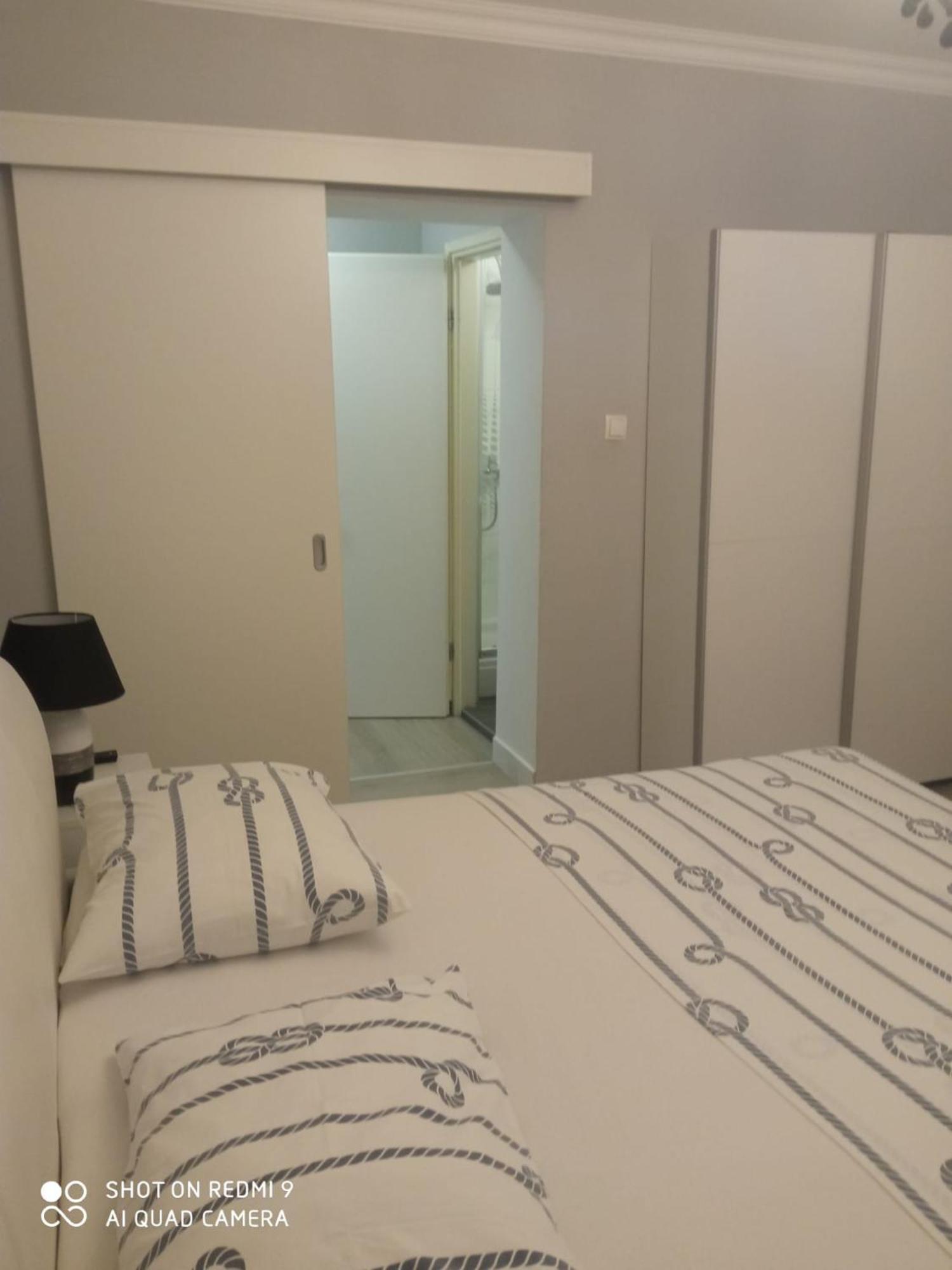 Apartmani Andelo, Tommy, Leon ビビニェ エクステリア 写真