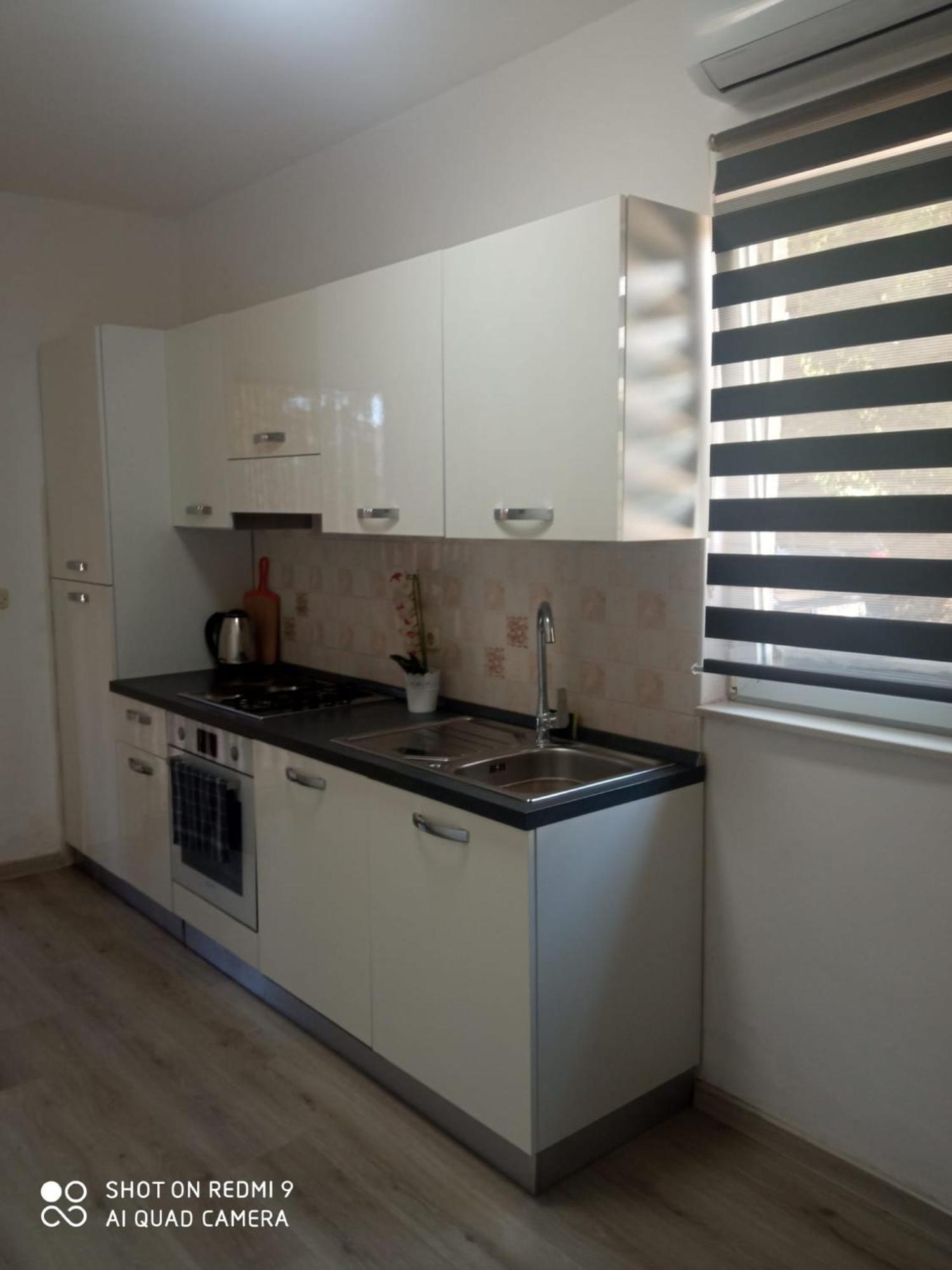 Apartmani Andelo, Tommy, Leon ビビニェ エクステリア 写真